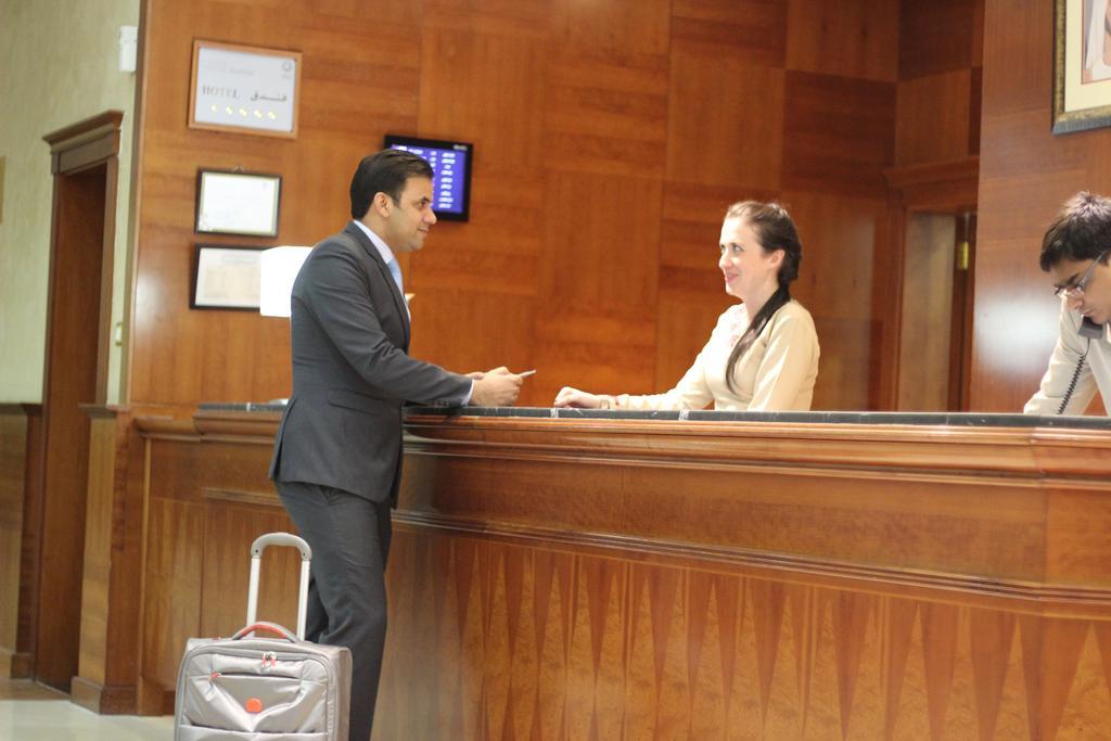 Grand Excelsior Hotel Sardzsa Kültér fotó