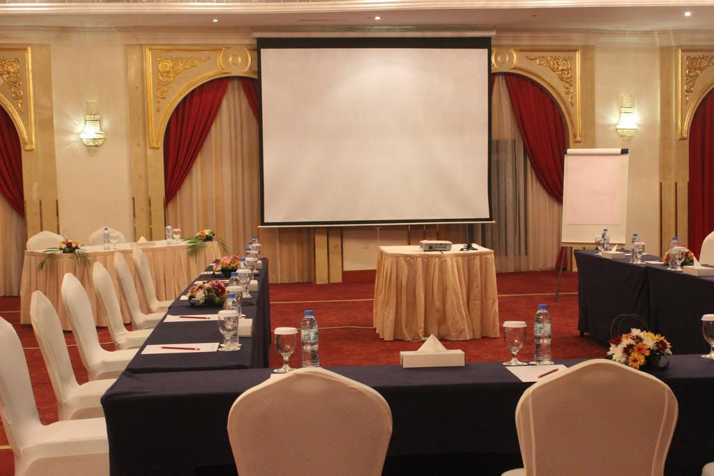 Grand Excelsior Hotel Sardzsa Kültér fotó